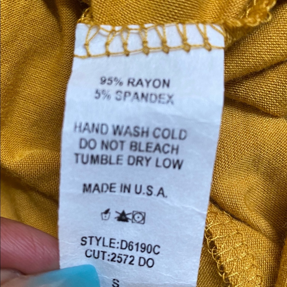 ✨NWOT✨ Long Sleeve Yellow Swing Dress S - Picture 7 of 7